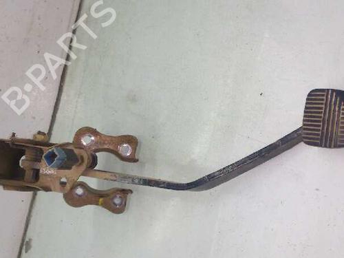 Used Break pedal NISSAN TERRANO II (R20) 2.7 TDi 4WD (125 hp) 8782653