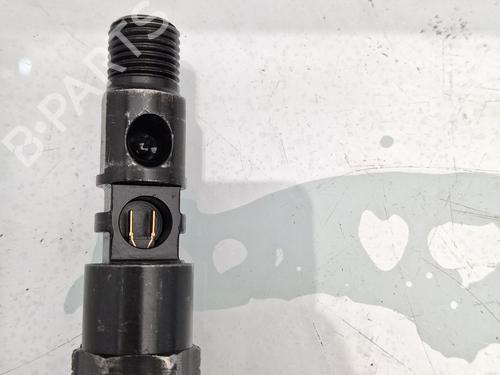 Injector FORD MONDEO III (B5Y) 2.0 TDCi | BP30883964M100