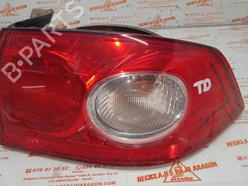 Used Right taillight RENAULT LAGUNA II (BG0/1_) 3.0 V6 24V (BG01, BG02, BG0D, BG0Y) (207 hp) 7945966