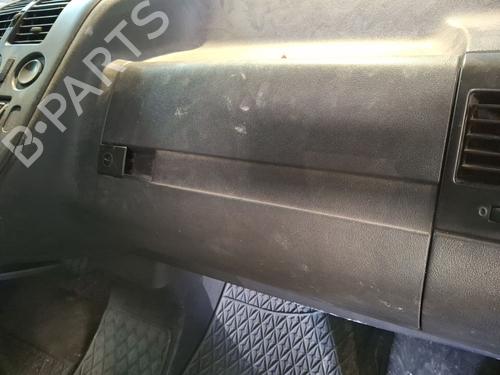 Used Glove box Glove box MERCEDES-BENZ VITO Bus (W638) 108 CDI 2.2 (638.194) (82 hp) 33048589 33048589
