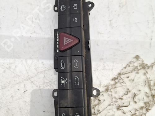Bouton de warning MERCEDES-BENZ VIANO (W639) CDI 2.2 4-matic (639.711, 639.713, 639.811, 639.813,... (150 hp) 32392118