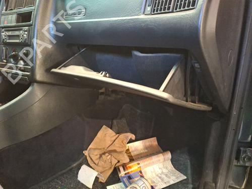 Used Glove box AUDI 80 B4 Saloon (8C2) 2.3 E (133 hp) 30704822