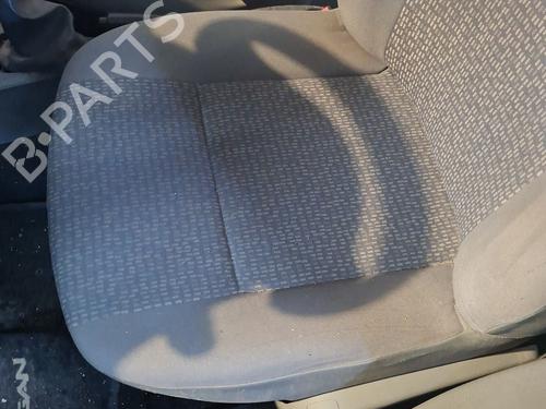 left-front-seat-dacia-logan-ls_-2004-39142018 main image