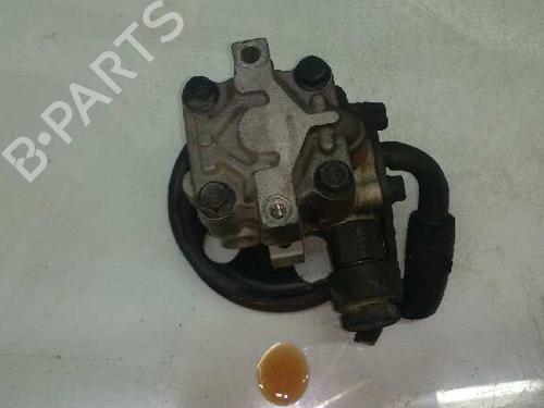 Used Steering pump HYUNDAI ELANTRA III (XD) 2.0 CRDi (113 hp) 7932290