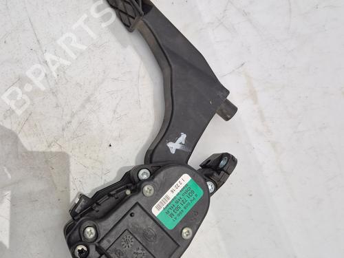 Used Pedal SEAT LEON (1M1) 1.6 16 V (105 hp) 25472252