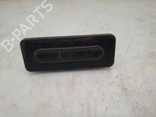 Used Tailgate handle Tailgate handle 37074826 37074826