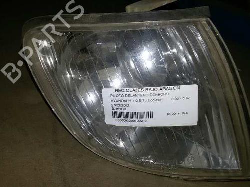 Used Right front indicator HYUNDAI H-1 / STAREX Bus (A1) [1997-2025]  7934524