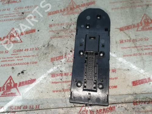 Right front window switch OPEL ASTRA H GTC (A04)  | BP7944118I26 