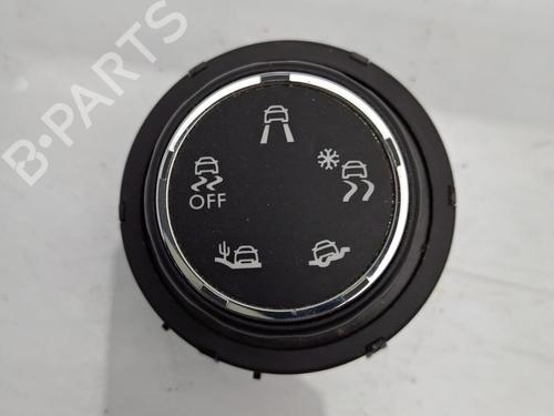 BP25805694O1 main image