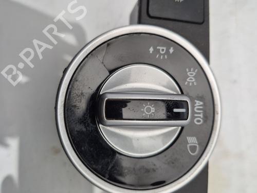 Used Headlight switch MERCEDES-BENZ GLA-CLASS (X156) GLA 220 CDI (156.903) (170 hp) 24702656