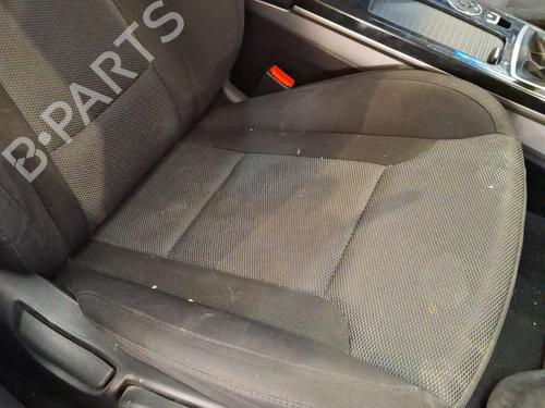 Used Right front seat HYUNDAI i40 I (VF) 1.7 CRDI (141 hp) 33048621