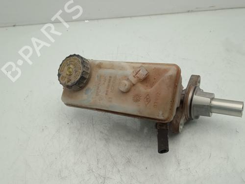 Used Brake master cylinder RENAULT KANGOO / GRAND KANGOO II (KW0/1_) 1.5 dCi 85 (KW0K, KW0L, KW0B) (86 hp) 8208899