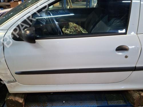 left-front-door-peugeot-206-2l_-2m_-2009-2010-2011-2012-2013-32381811 main image