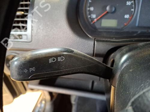 Used Steering column stalk VW POLO IV (9N_, 9A_) 1.4 16V (75 hp) 30703927