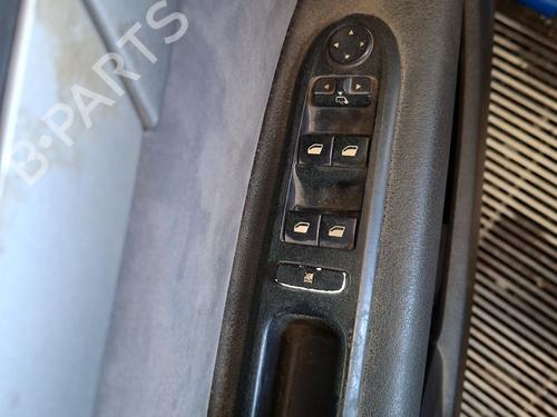 Used Left front window switch Left front window switch PEUGEOT 407 (6D_) 1.6 HDi 110 (6D9HZC, 6D9HYC) (109 hp) 34371322 34371322