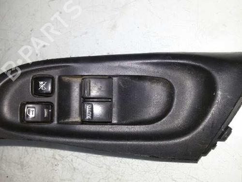 Used Left front window switch NISSAN ALMERA II Hatchback (N16) [2000-2025]  7930714