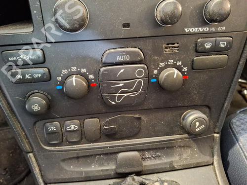 Used Climate control Climate control VOLVO V70 II (285) D5 AWD (163 hp) 33326112 33326112