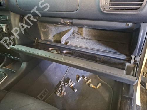 Porta-luvas Porta-luvas AUDI A3 (8L1) 1.9 TDI (110 hp) 34700163 34700163