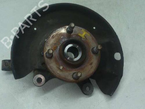 Used Left front steering knuckle TOYOTA YARIS (_P1_) 1.3 (NCP10, SCP12_) (86 hp) 7933437