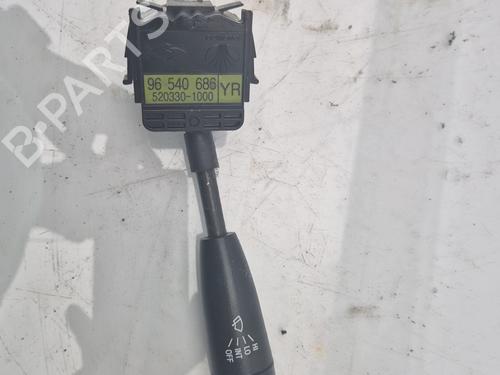 Used Steering column stalk CHEVROLET AVEO / KALOS Hatchback (T200) 1.4 16V (94 hp) 26525254