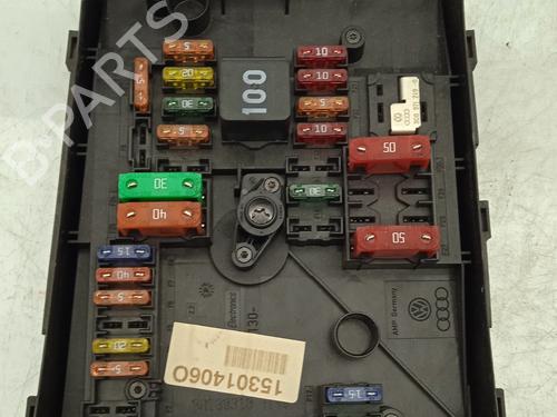 Used Fuse box VW GOLF VI (5K1) 1.6 TDI (105 hp) 15691993