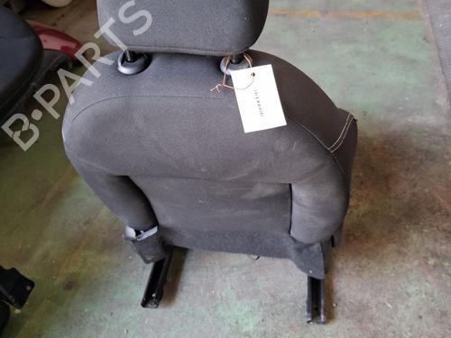 Right front seat PEUGEOT 208 I (CA_, CC_) 1.6 BlueHDi 100 | BP28358071C16 