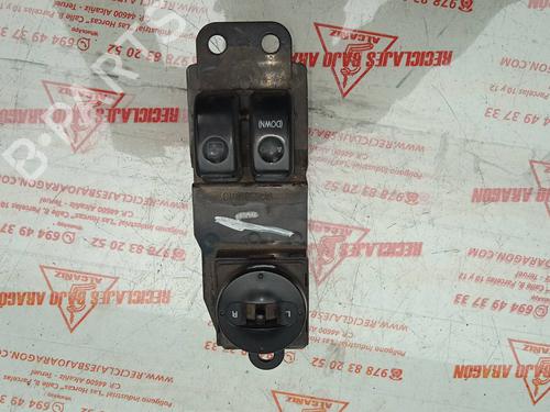 Used Left front window switch HYUNDAI H-1 / STAREX Bus (A1) 2.5 CRDi (140 hp) 7944451