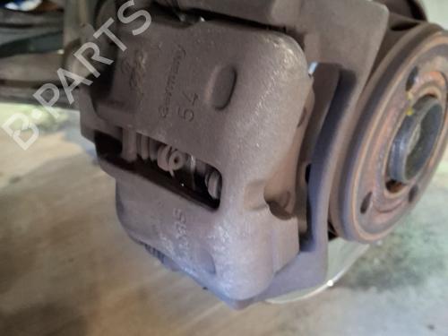 Used Right front brake caliper AUDI 80 B4 Saloon (8C2) 2.3 E (133 hp) 30704843