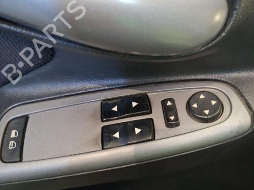 Used Left front window switch Left front window switch FIAT STILO (192_) 1.9 JTD (140 hp) 34366975 34366975