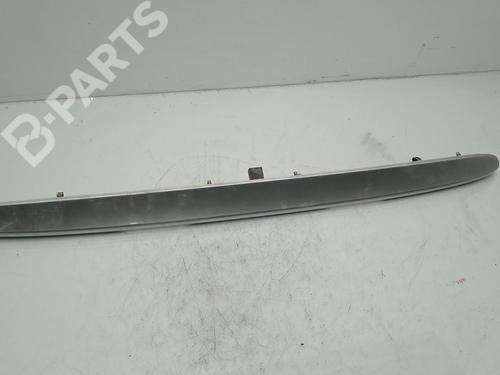 Used Tailgate handle Tailgate handle PEUGEOT 307 Break (3E) 2.0 HDI 90 (90 hp) 8219300 8219300