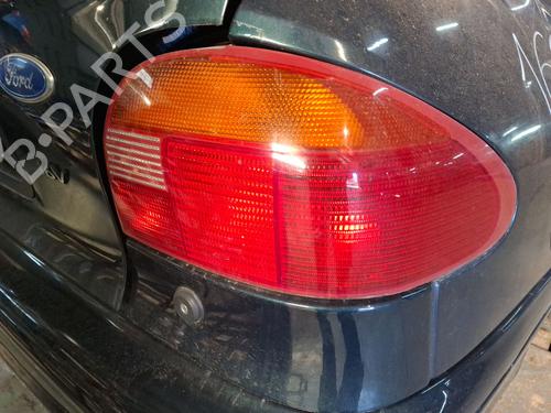 Used Right taillight FORD MONDEO I (GBP) 2.0 i 16V 4x4 (132 hp) 30703882