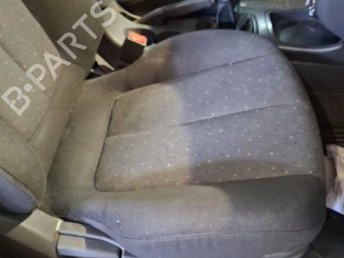 Used Right front seat HYUNDAI ELANTRA III (XD) 2.0 CRDi (113 hp) 29322357