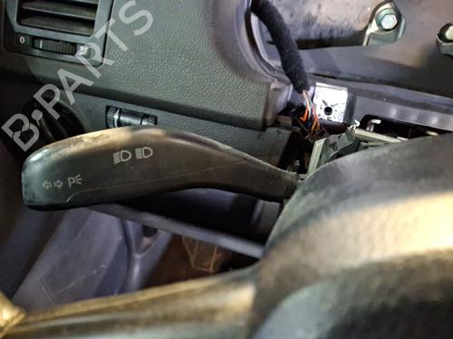 Steering column stalk VW POLO IV (9N_, 9A_) 1.4 TDI | BP28513716I23