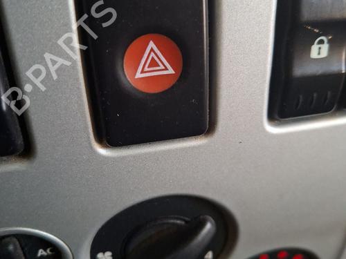 warning-switch-dacia-logan-ls_-2004-39142021 main image