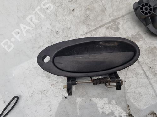 Used Front left exterior door handle RENAULT LAGUNA I (B56_, 556_) [1993-2002]  17465902