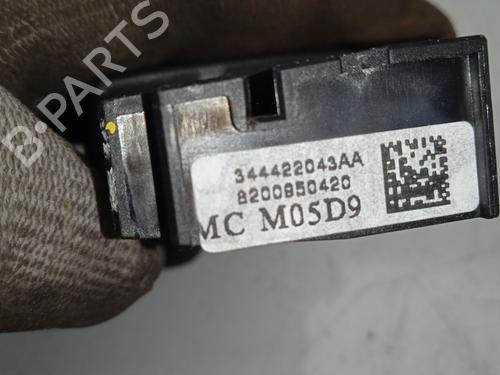 Switch DACIA SANDERO II TCe 90 (B8M1, B8MA, B8AC) | BP9392529I30 
