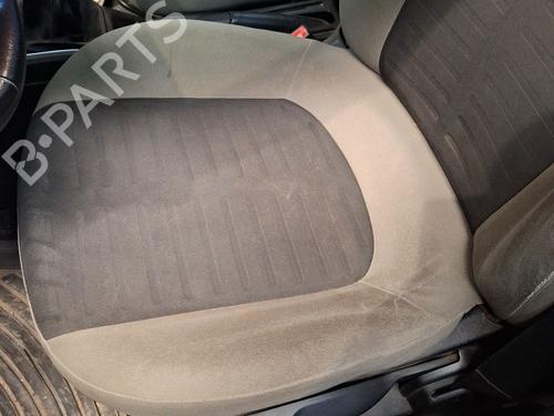 Used Left front seat FIAT PUNTO (199_) 1.3 D Multijet (75 hp) 29030266