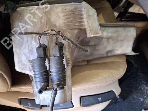 Used Windscreen washer tank BMW X5 (E53) 3.0 d (218 hp) 30104785