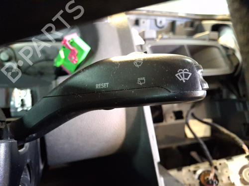 Used Steering column stalk VW POLO IV (9N_, 9A_) 1.4 TDI (75 hp) 28513716