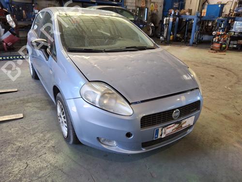 Brugte FIAT PUNTO (199_) 1.3 D Multijet (75 hp) 4169459