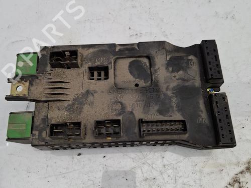 Used Fuse box Fuse box MERCEDES-BENZ VITO Bus (W638) 108 CDI 2.2 (638.194) (82 hp) 33023668 33023668