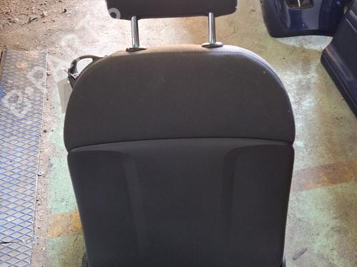 Used Left front seat AUDI A3 (8P1) 1.6 TDI (105 hp) 27569338
