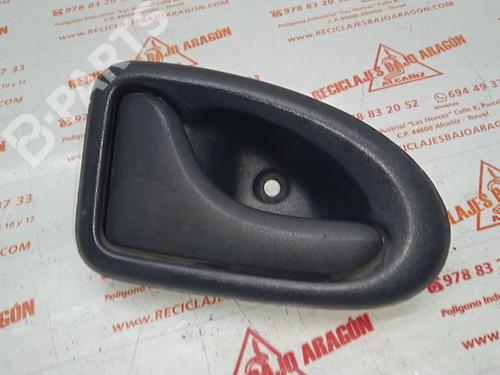 Used Front left interior door handle Front left interior door handle RENAULT MEGANE I Classic (LA0/1_) 1.6 e (LA0F, LA0S) (90 hp) 7945746 7945746