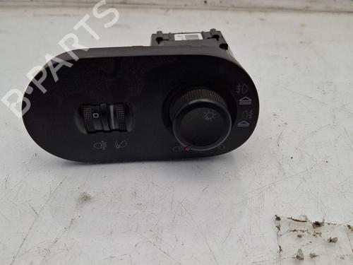 Used Headlight switch SEAT CORDOBA (6L2) 1.9 TDI (100 hp) 30637287