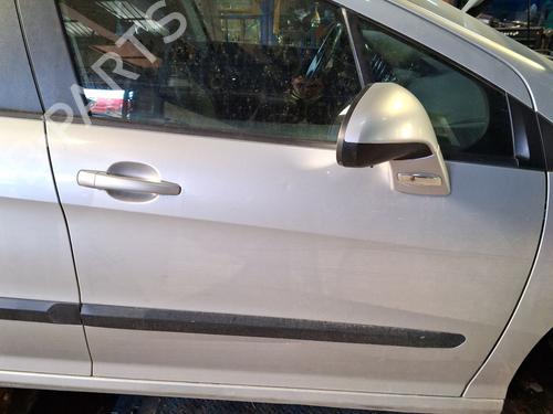 Used Right front door PEUGEOT 308 I (4A_, 4C_) 1.6 16V (120 hp) 32381699