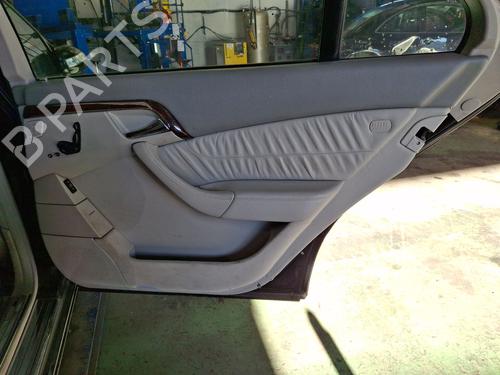 Bageste højre beklædning MERCEDES-BENZ S-CLASS (W220, V220) S 400 CDI (220.028, 220.128) (260 hp) 32381276