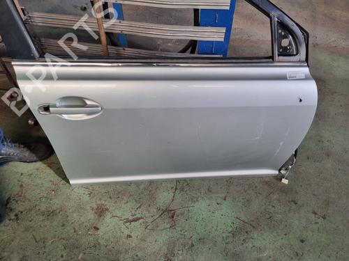 Used Right front door TOYOTA AVENSIS Saloon (_T25_) [2003-2009]  12354226
