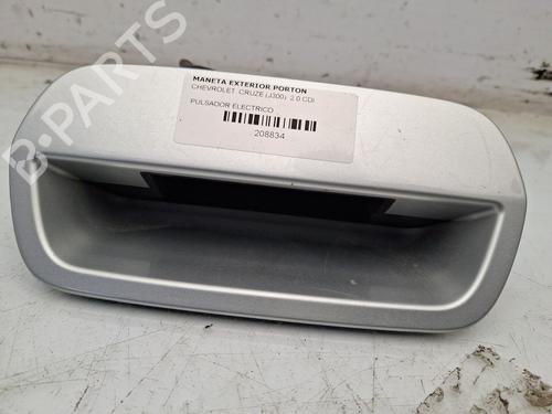 Used Tailgate handle CHEVROLET CRUZE (J300) 2.0 CDI (163 hp) 31905153