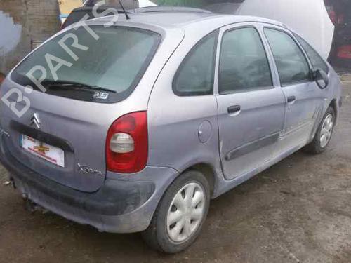 Right front fog light CITROËN XSARA PICASSO (N68) 2.0 HDi | BP7936593C31 