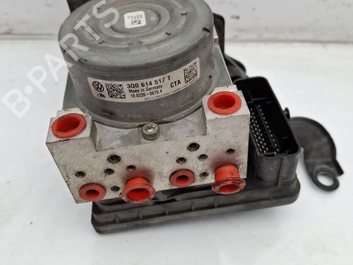Used ABS pump SEAT LEON (5F1) 2.0 TDI (110 hp) 24702717